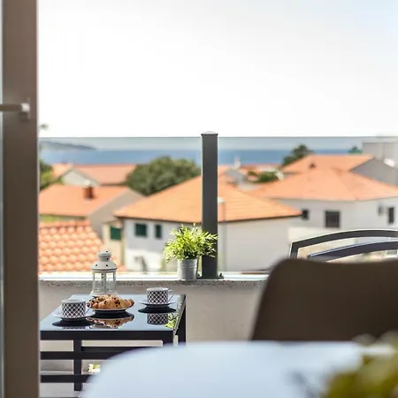 Апартаменты Luxury View Рогозница