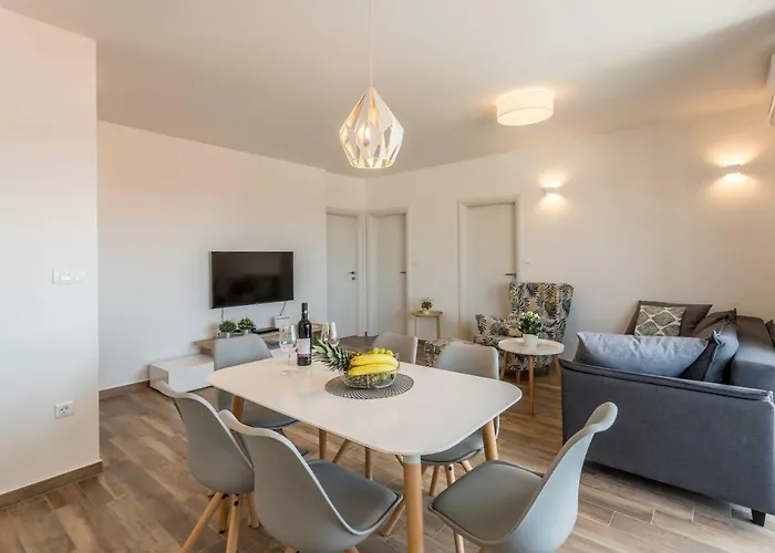 Luxury View * רוגוזניצה